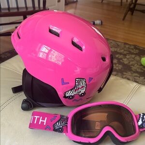 SMITH Vibrant Pink Helmet and Goggles Set
